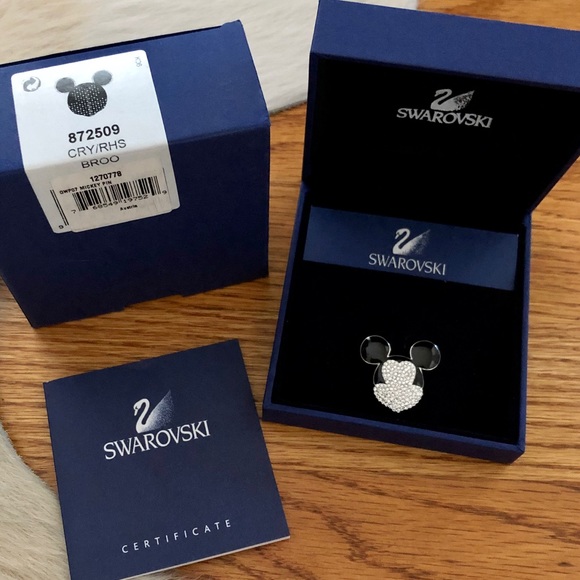 Swarovski Mickey Mouse Head Brooch Pin - Picture 1 of 3